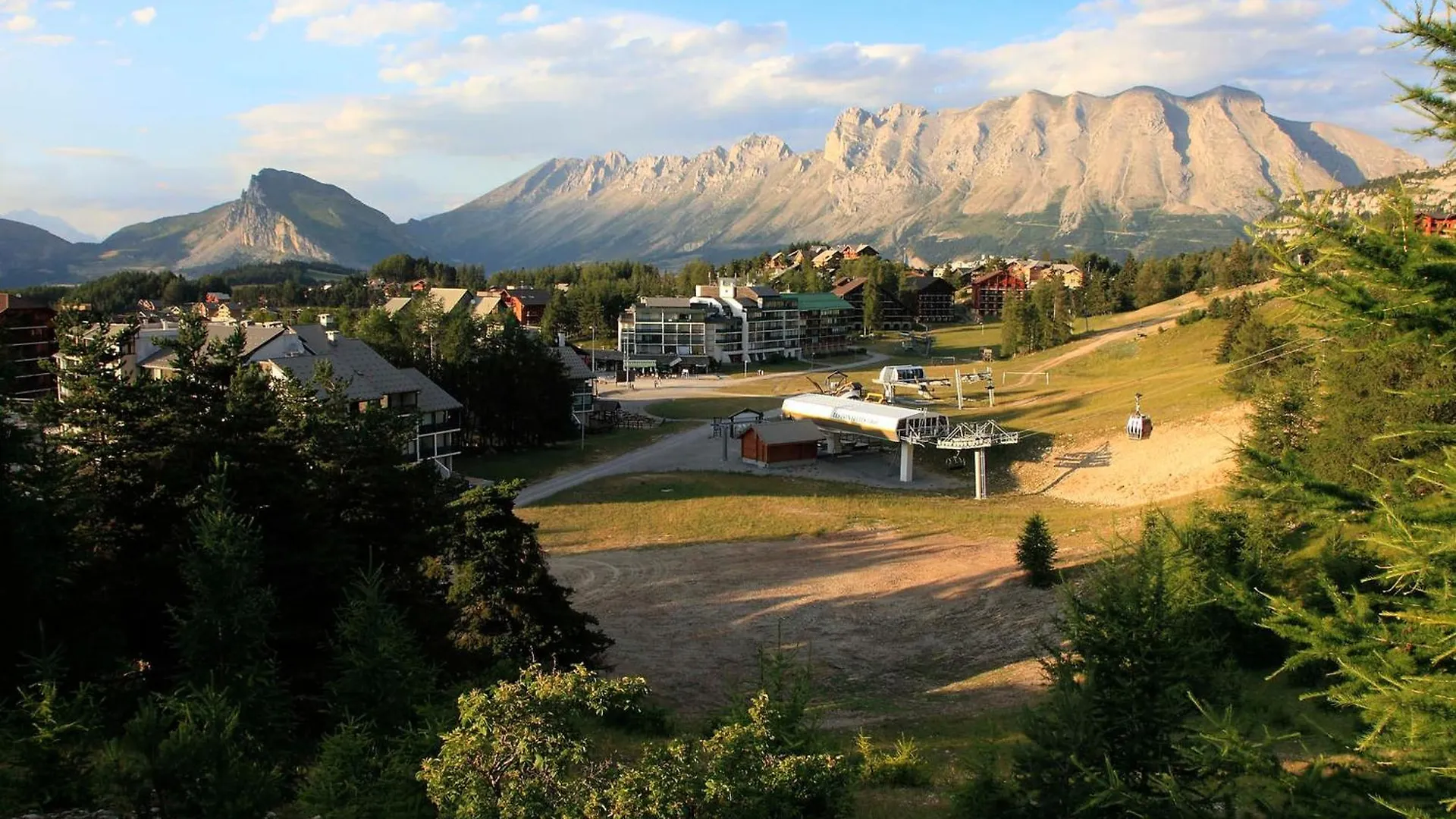 Chalet 3 Pieces Pour 7 Personnes Avec Parking Et Animaux Admis - Fr-1-504-75 Saint-Étienne-en-Dévoluy 0*,