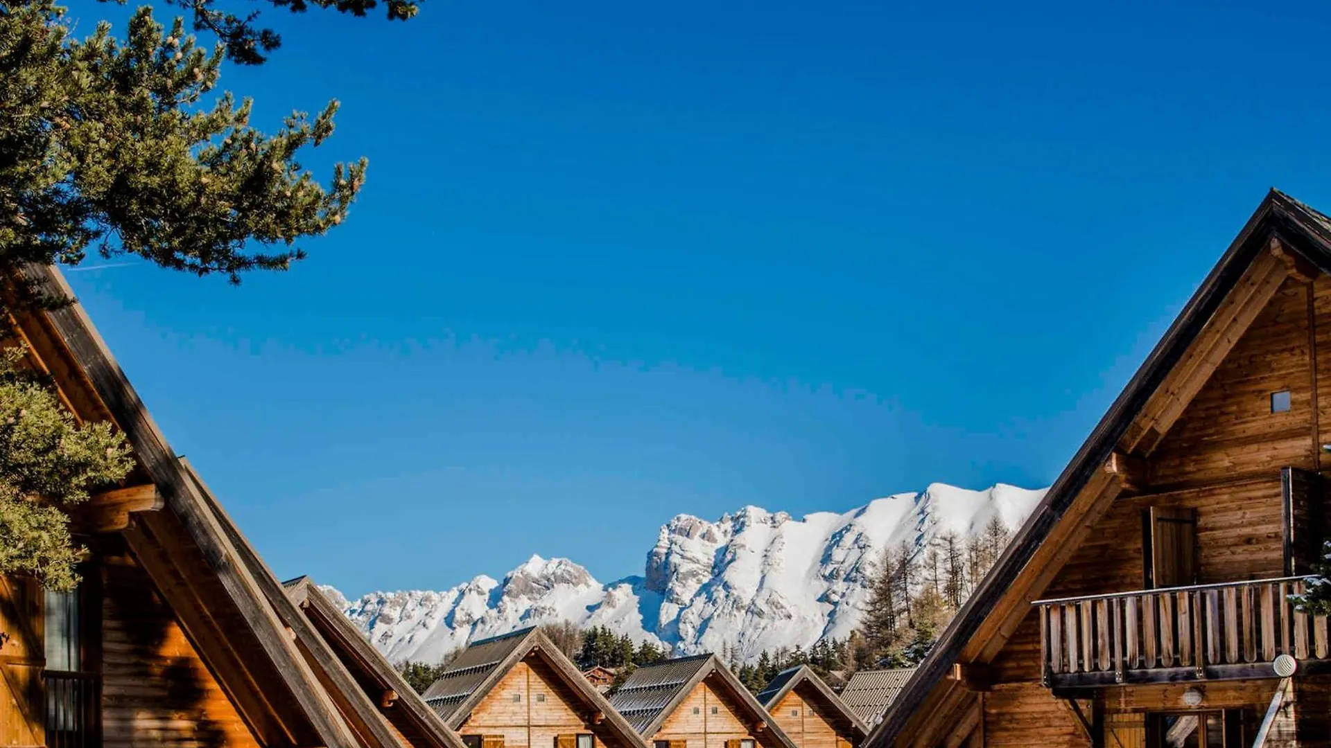 Chalet 3 Pieces Pour 7 Personnes Avec Parking Et Animaux Admis - Fr-1-504-75 Saint-Étienne-en-Dévoluy